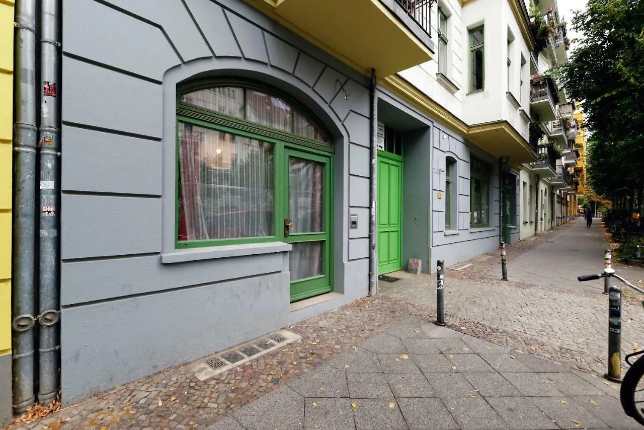 City Apartment Family & Friends Berlin 0*,  Almanya